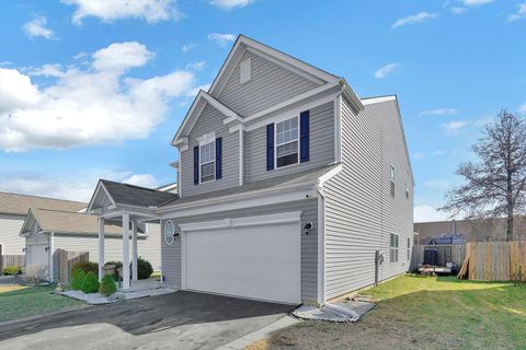 Tiny photo for 2940 Sussex Place Drive, Grove City, OH 43123 (MLS # 226005771)