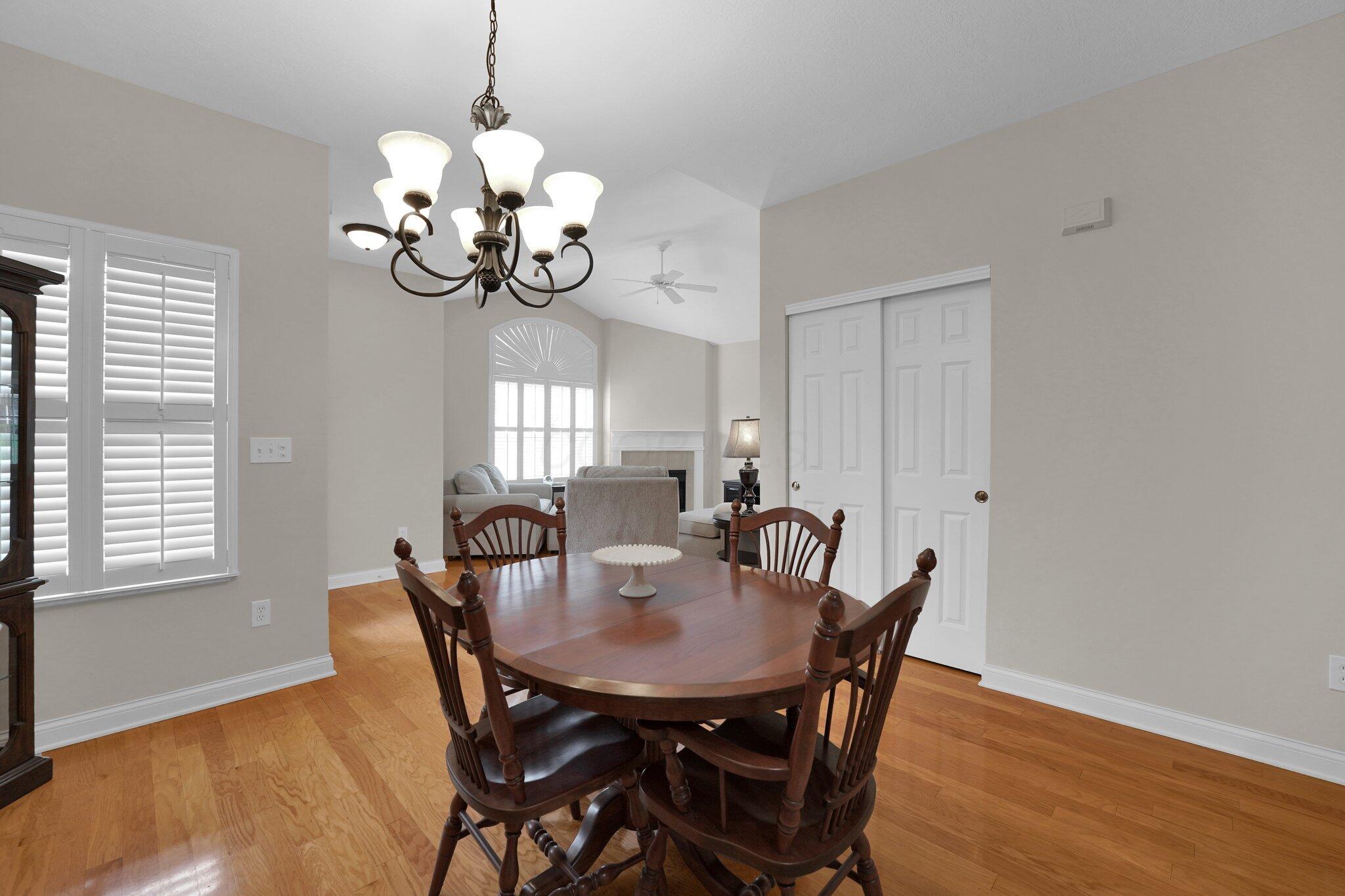906 Villas Drive, Pataskala, Ohio image 12
