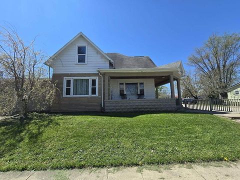 Photo of 903 S Hinde Street 33 #33, Washington Court House, OH 43160 (MLS # 226011200)