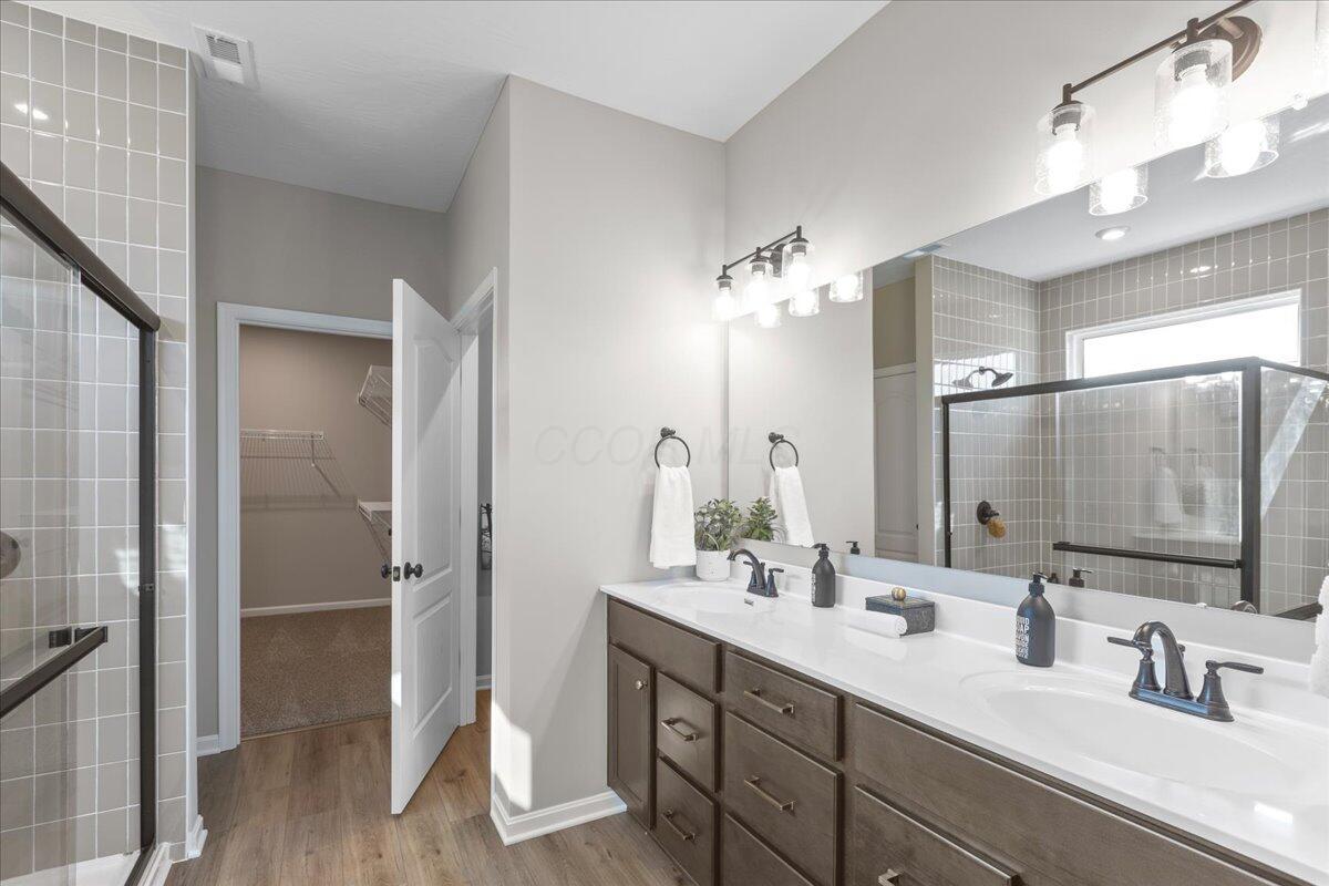 6006 Windcliff Drive, Grove City, Ohio image 20