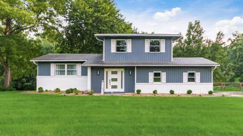 Photo of 6641 Kennington Square S, Pickerington, OH 43147 (MLS # 226030268)