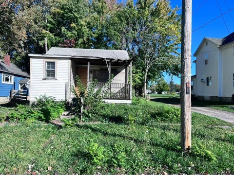 Photo of 376 Park Street, Marion, OH 43302 (MLS # 226039653)