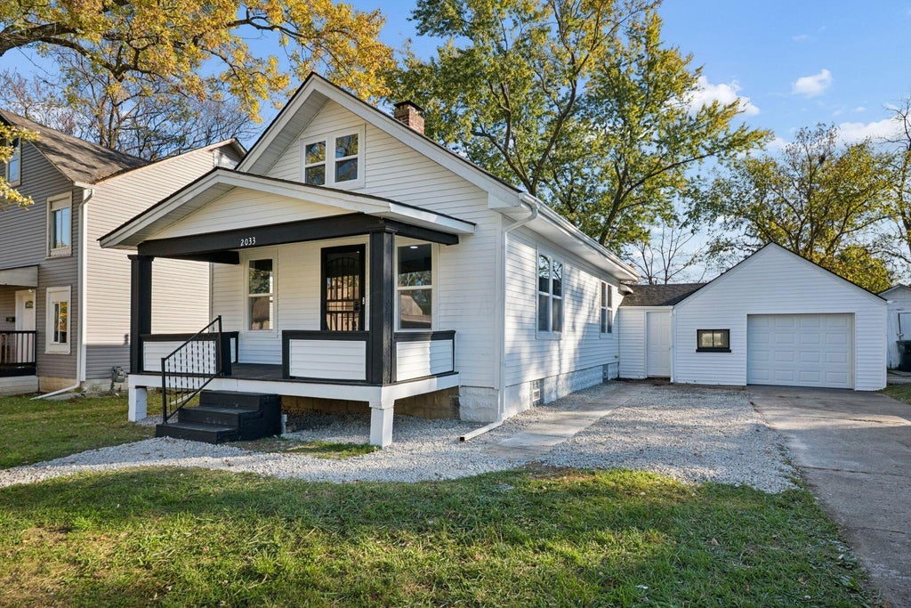 Photo of 2033 Denune Avenue, Columbus, OH 43211 (MLS # 226040466)