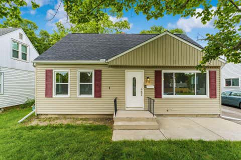 Photo of 902 Eastmoor Boulevard, Columbus, OH 43209 (MLS # 226031998)