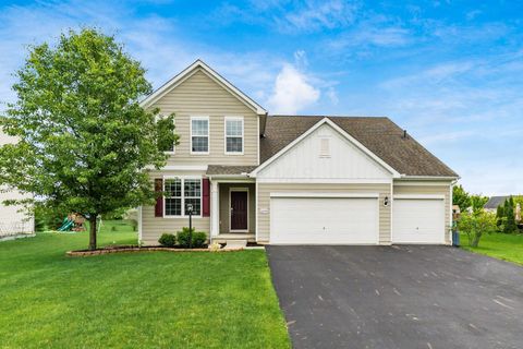 Photo of 11694 Daventry Drive NW, Pickerington, OH 43147 (MLS # 226019072)