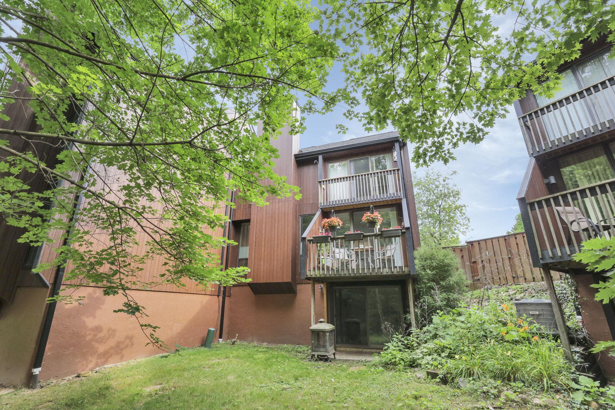 4810 Crazy Horse Lane, Westerville, Ohio image 3