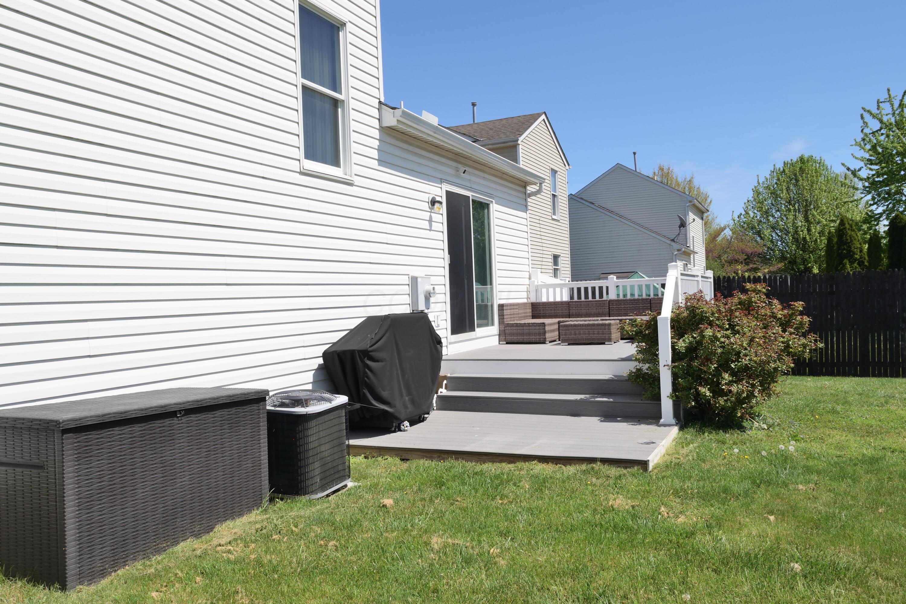 2651 Winningwillow Drive, Columbus, Ohio image 3