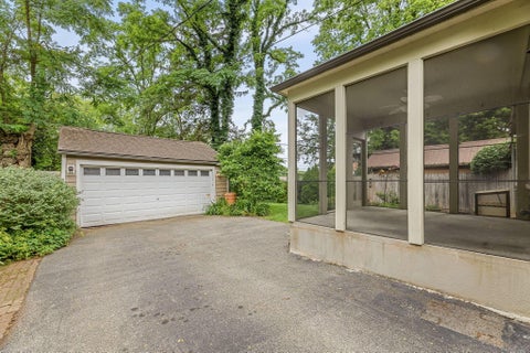 Tiny photo for 35 Brevoort Road, Columbus, OH 43214 (MLS # 226023813)