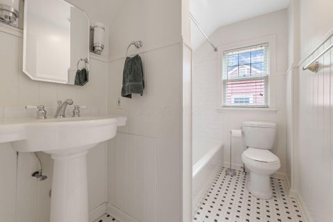 Tiny photo for 35 Brevoort Road, Columbus, OH 43214 (MLS # 226023813)