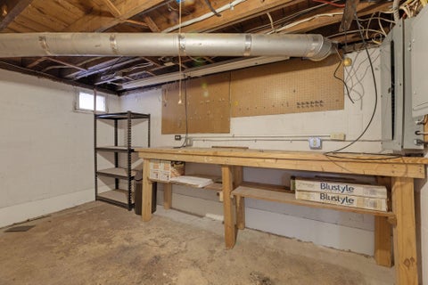 Tiny photo for 35 Brevoort Road, Columbus, OH 43214 (MLS # 226023813)