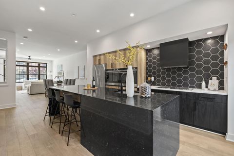 Photo of 318 Cornelius Street 6 #6, Columbus, OH 43215 (MLS # 225027938)