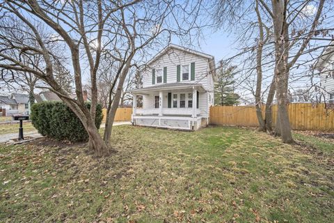 Photo of 511 N Warren Avenue, Columbus, OH 43204 (MLS # 226001235)