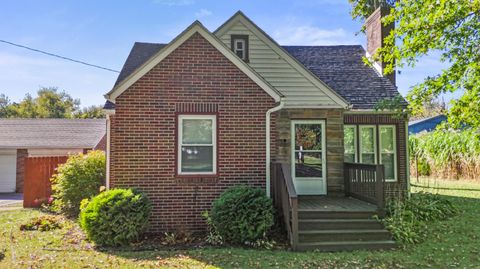 Photo of 880 S Thoman Street, Crestline, OH 44827 (MLS # 225037990)