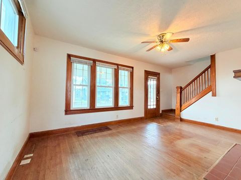 Tiny photo for 758 Hanford Street, Columbus, OH 43206 (MLS # 226000748)