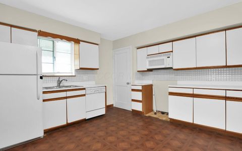 Tiny photo for 561 Belvidere Avenue, Columbus, OH 43223 (MLS # 225045096)