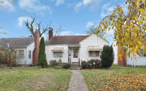 Photo of 561 Belvidere Avenue, Columbus, OH 43223 (MLS # 225045096)