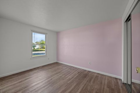 Tiny photo for 3881 Lexmont Road S, Columbus, OH 43228 (MLS # 225037786)