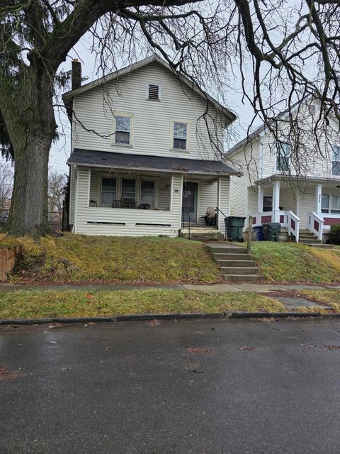 Photo of 928 Chittenden Avenue, Columbus, OH 43211 (MLS # 226007179)