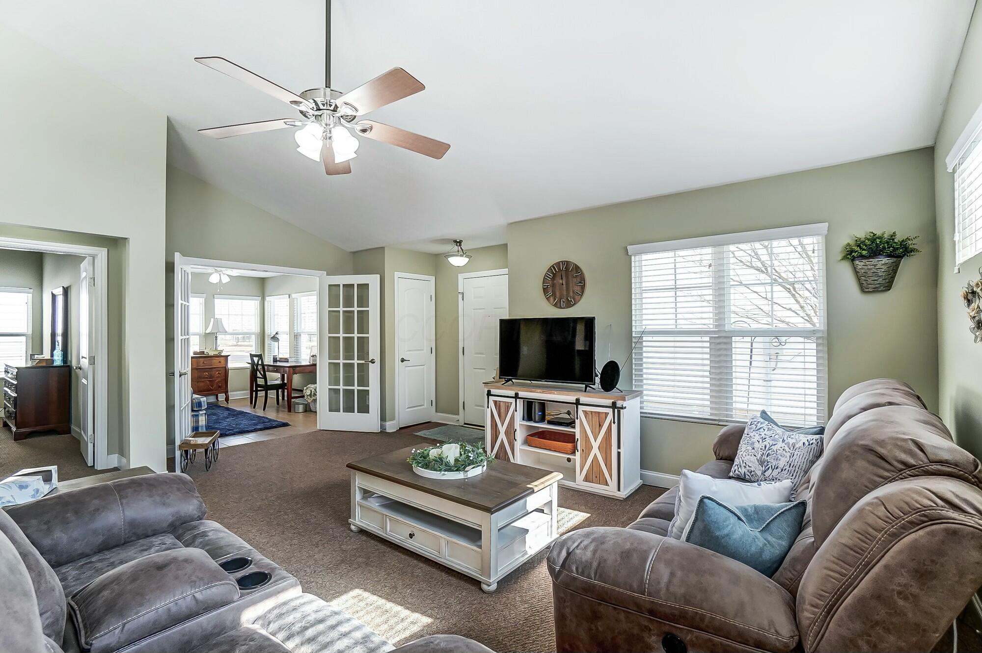 5559 Tumbling Creek Drive #54, Dublin, Ohio image 12