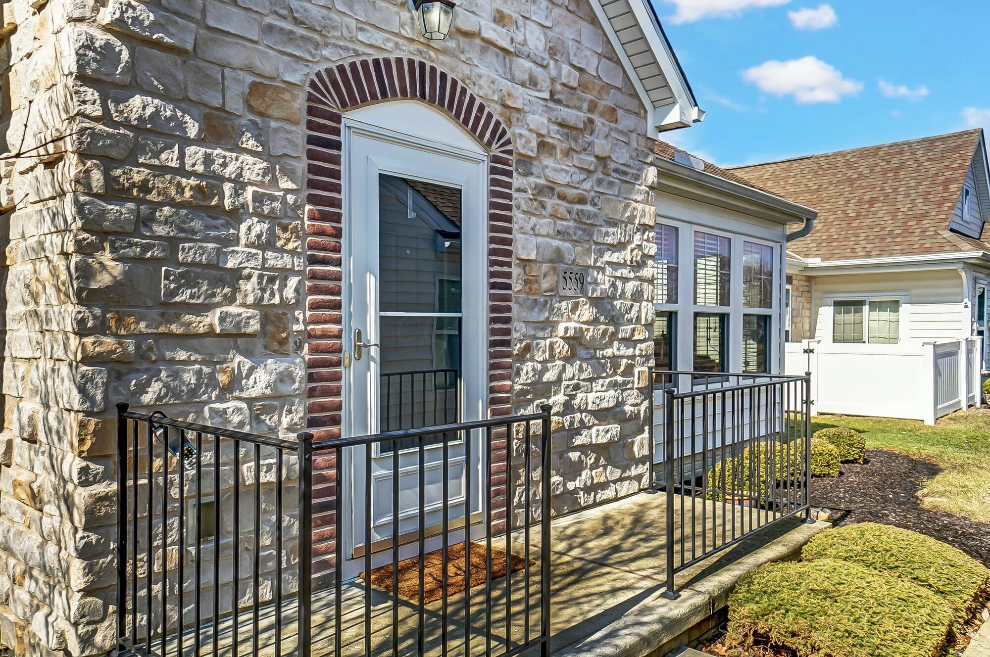 5559 Tumbling Creek Drive #54, Dublin, Ohio image 7