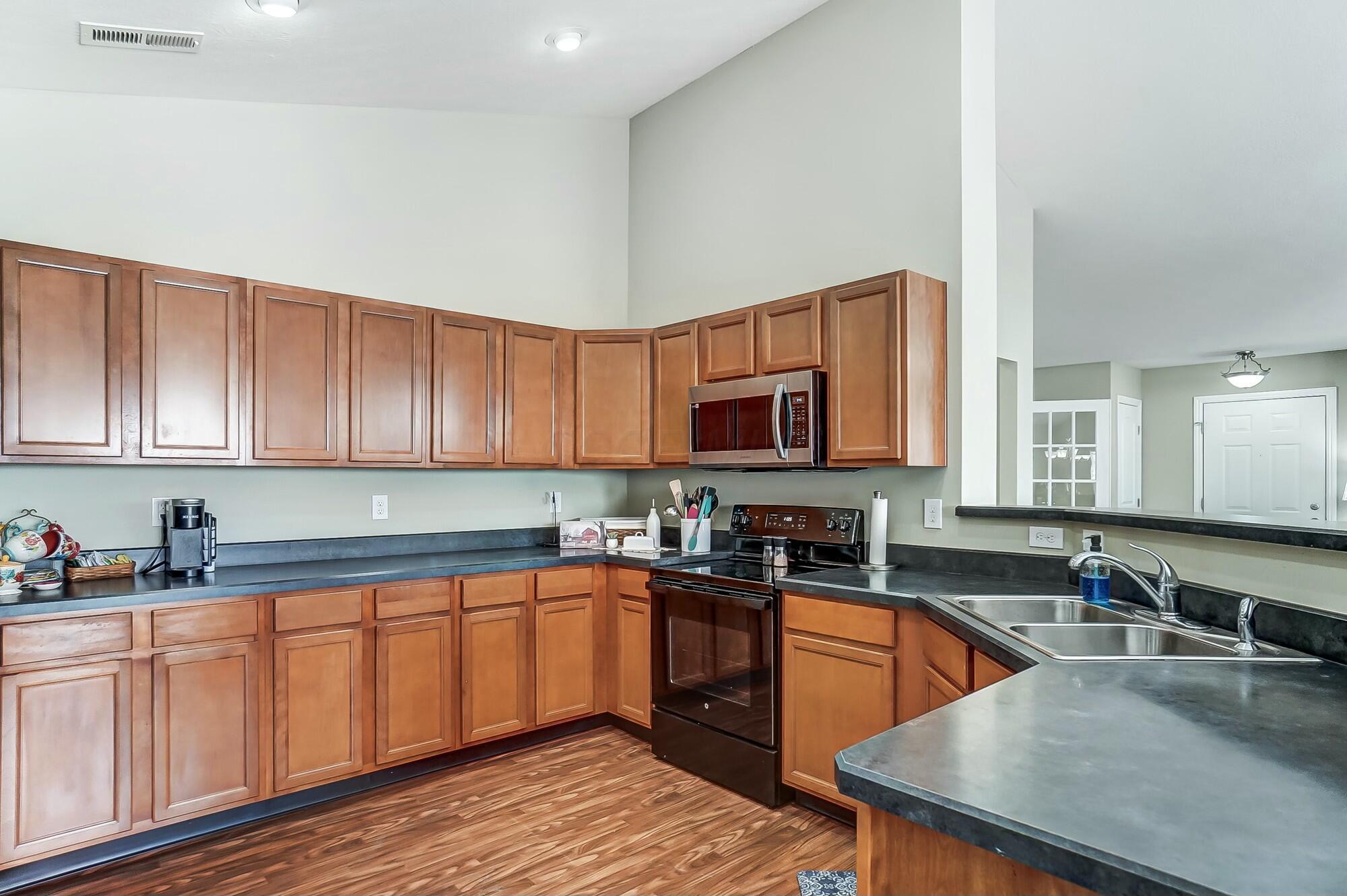 5559 Tumbling Creek Drive #54, Dublin, Ohio image 17