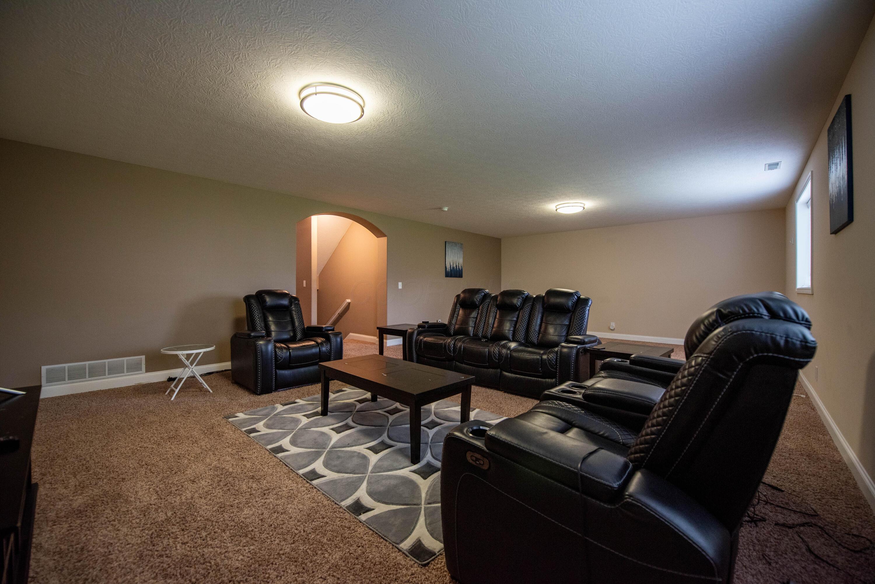 240 Fox Glen Drive, Pickerington, Ohio image 37