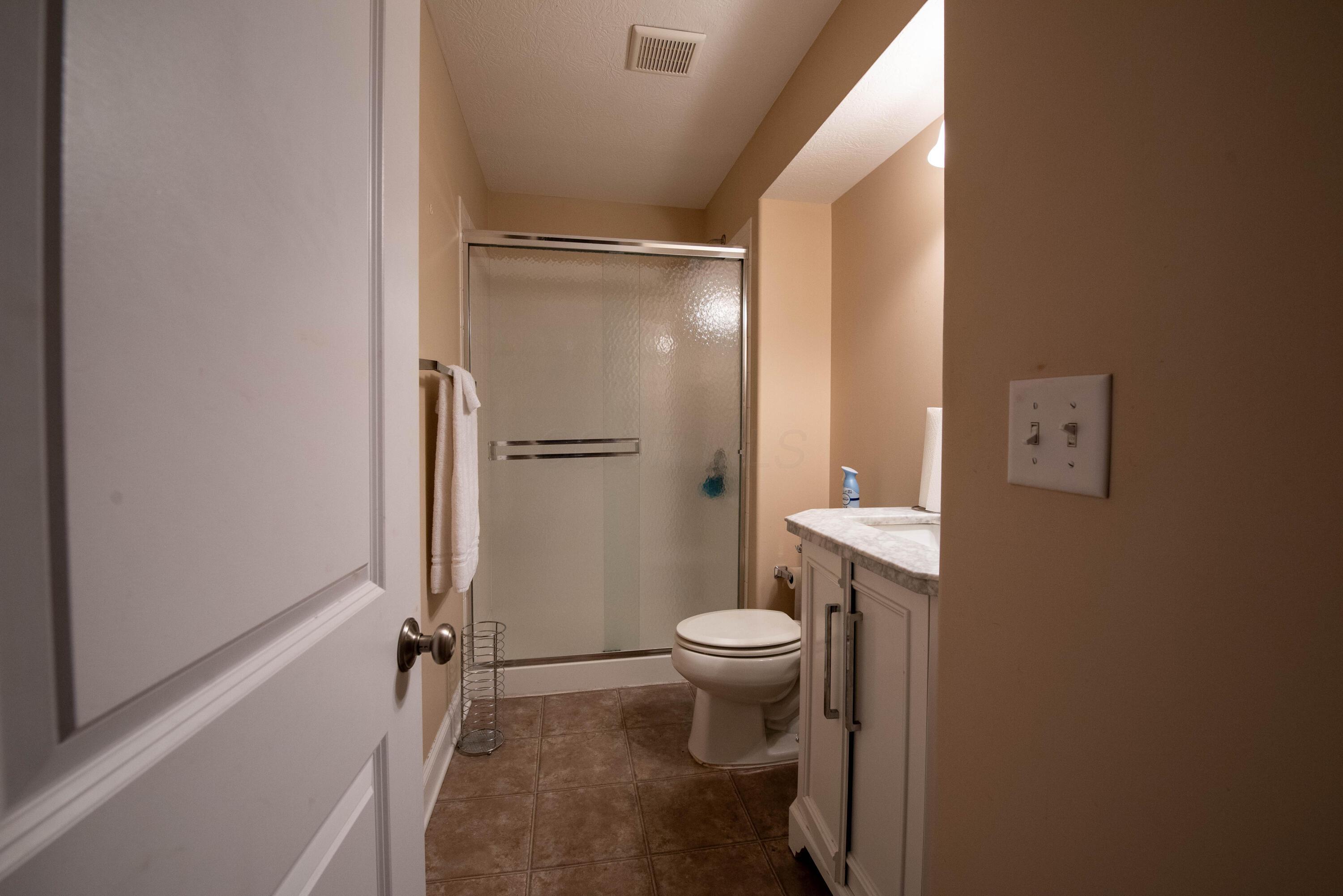 240 Fox Glen Drive, Pickerington, Ohio image 34