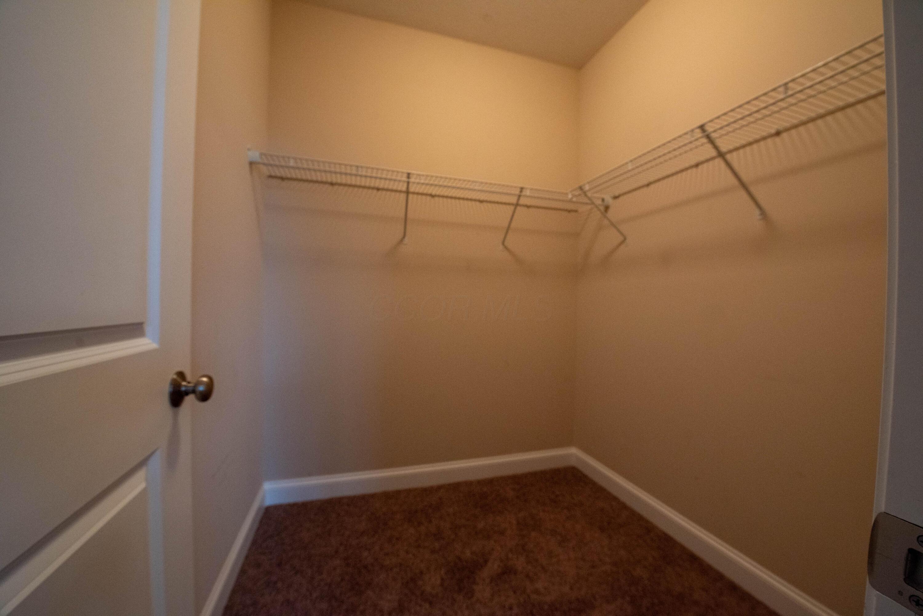 240 Fox Glen Drive, Pickerington, Ohio image 17