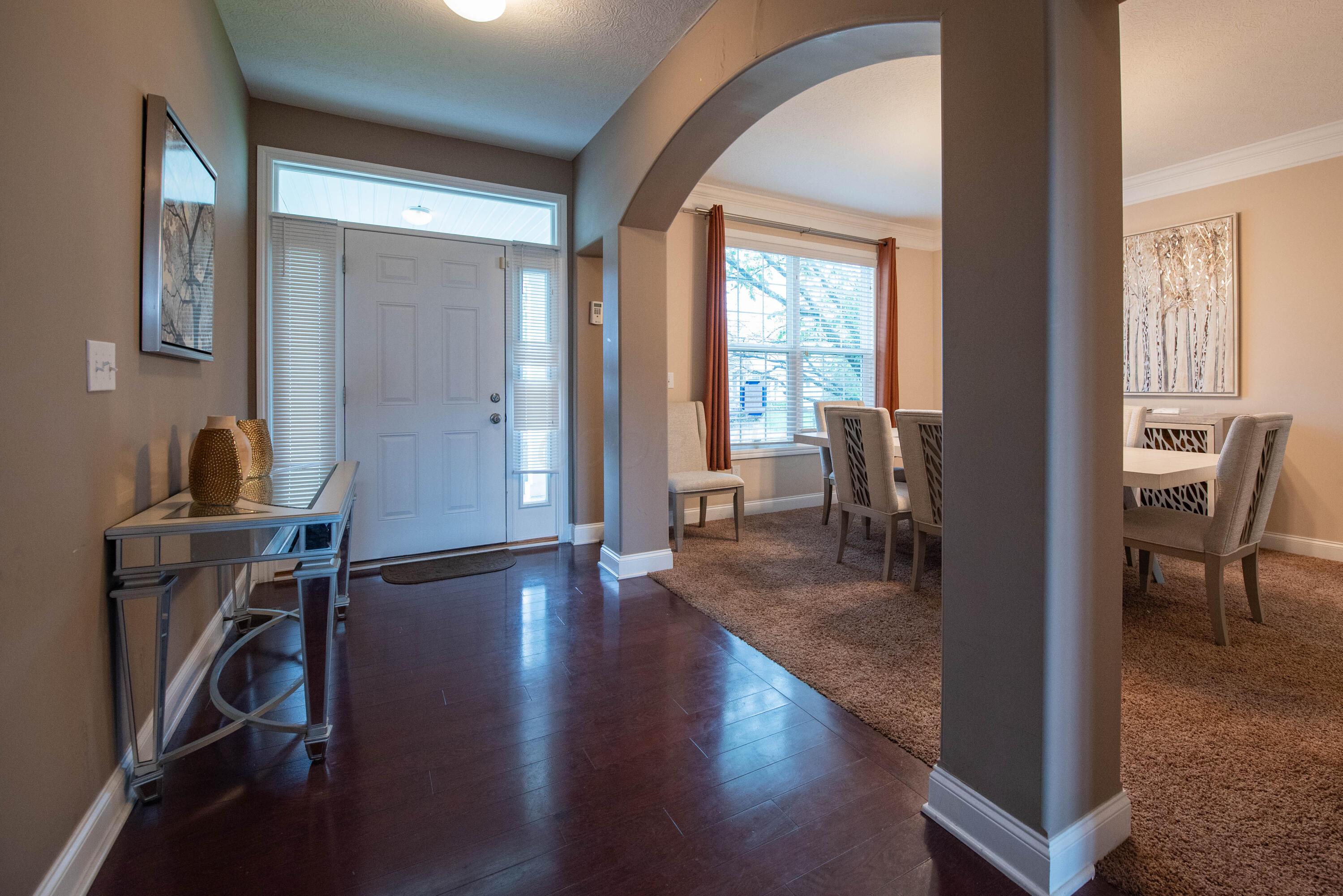 240 Fox Glen Drive, Pickerington, Ohio image 5