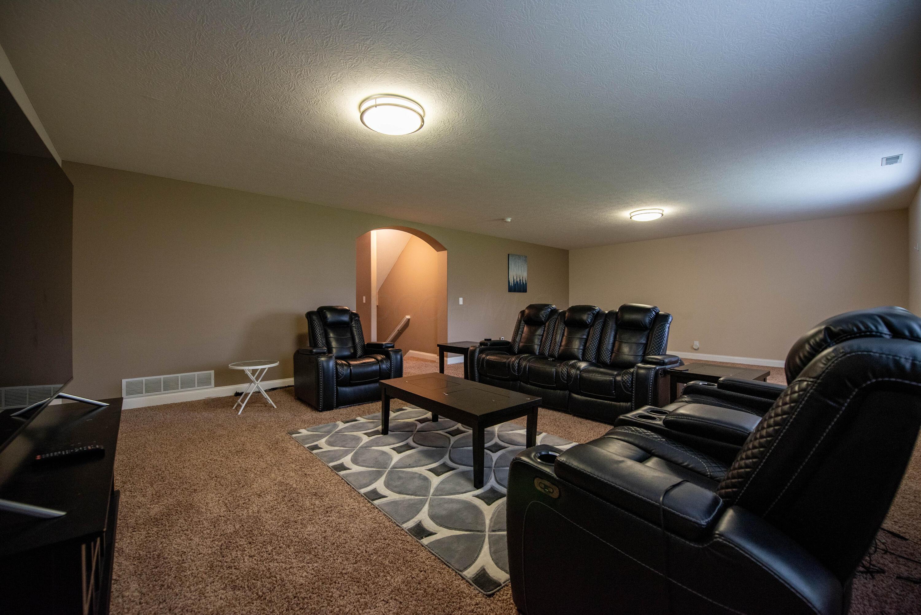 240 Fox Glen Drive, Pickerington, Ohio image 38