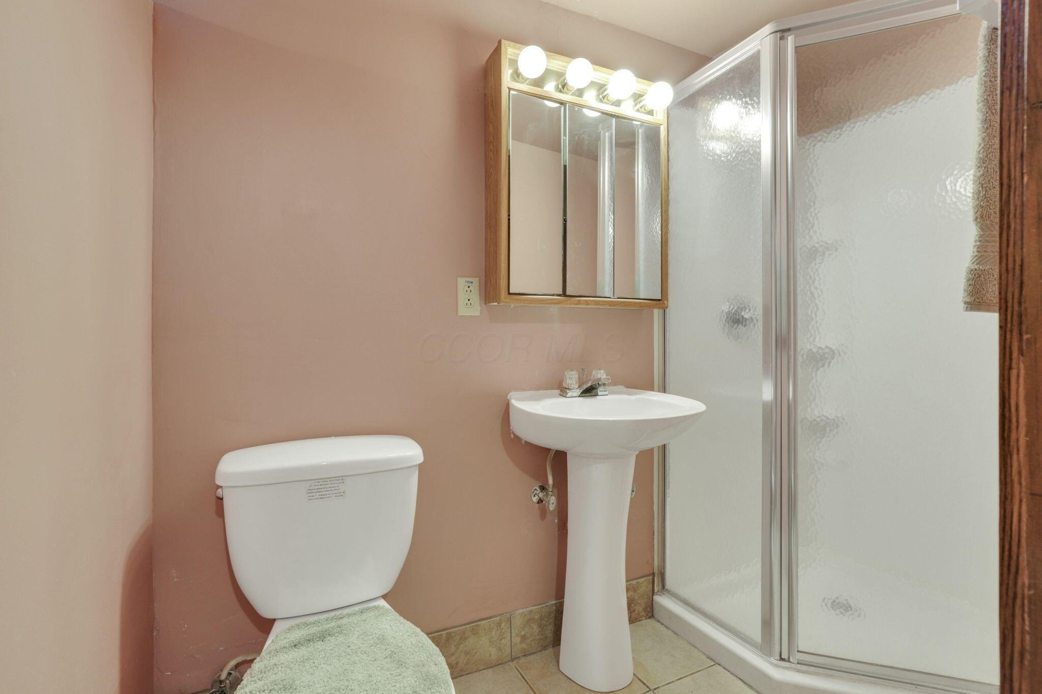 11717 Kennington Square, Pickerington, Ohio image 32