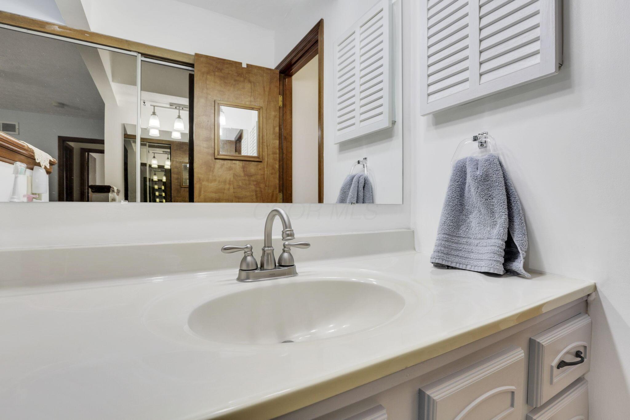 11717 Kennington Square, Pickerington, Ohio image 23