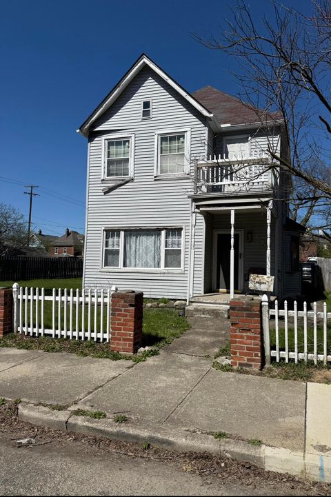 Photo of 1088 Oak Street, Columbus, OH 43205 (MLS # 226012718)