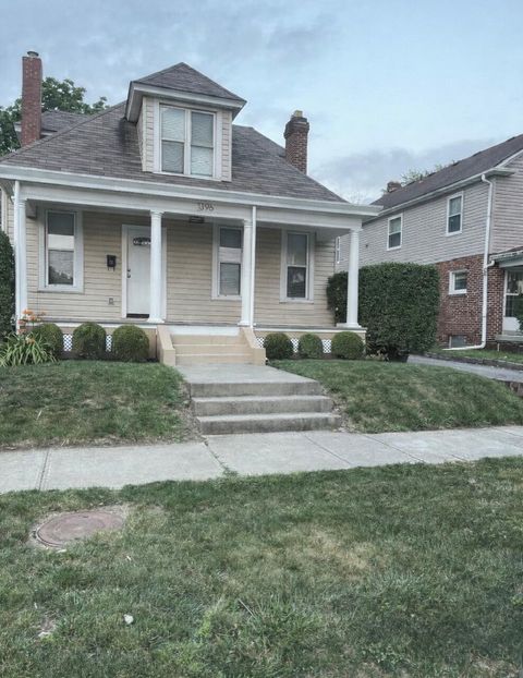 Photo of 1396 Fairview Avenue, Columbus, OH 43212 (MLS # 225045990)