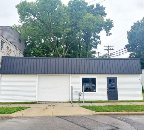 Photo of 111 W 7th Street, Marysville, OH 43040 (MLS # 226014273)