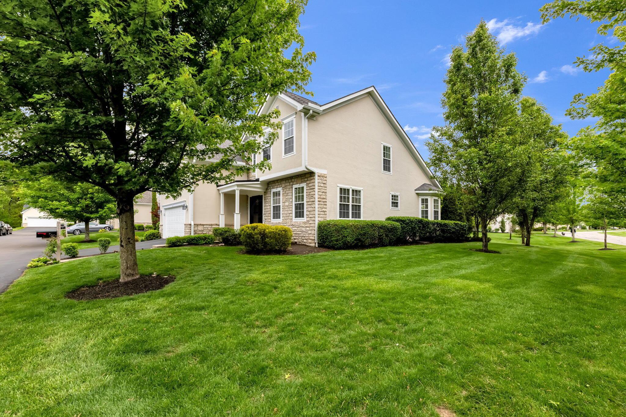 6951 Rochelle Lane
