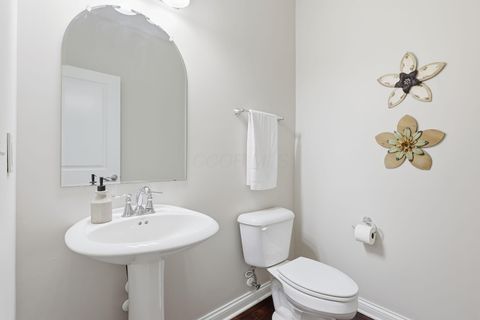 Tiny photo for 4521 Ben's Court, Hilliard, OH 43026 (MLS # 226000586)