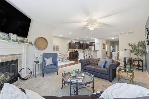 Tiny photo for 4521 Ben's Court, Hilliard, OH 43026 (MLS # 226000586)