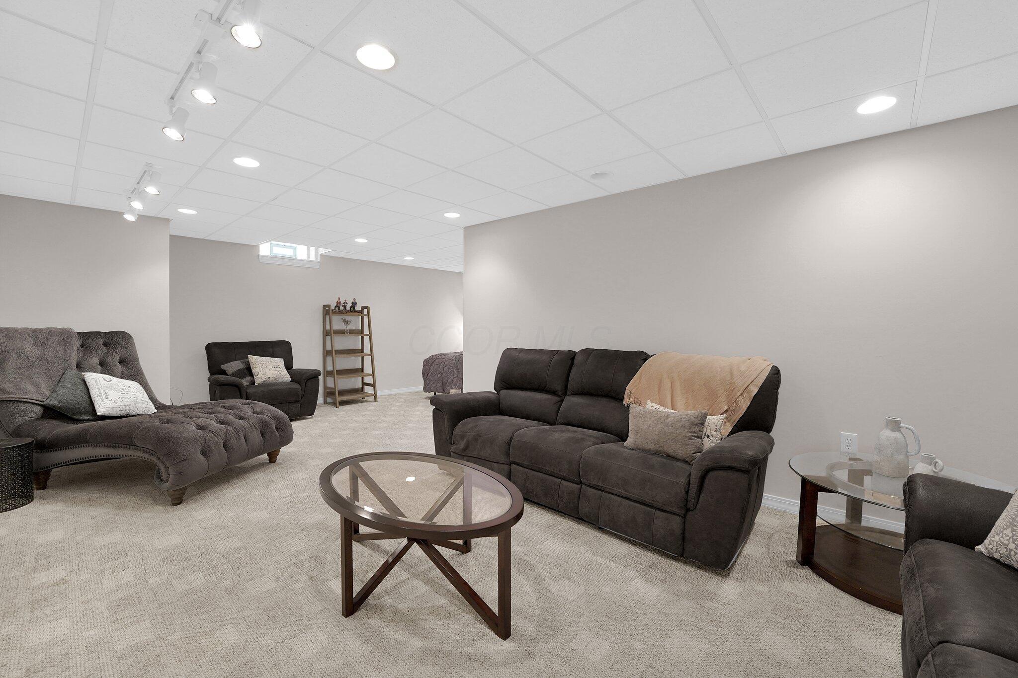 1714 Tuscarora Drive, Grove City, Ohio image 23