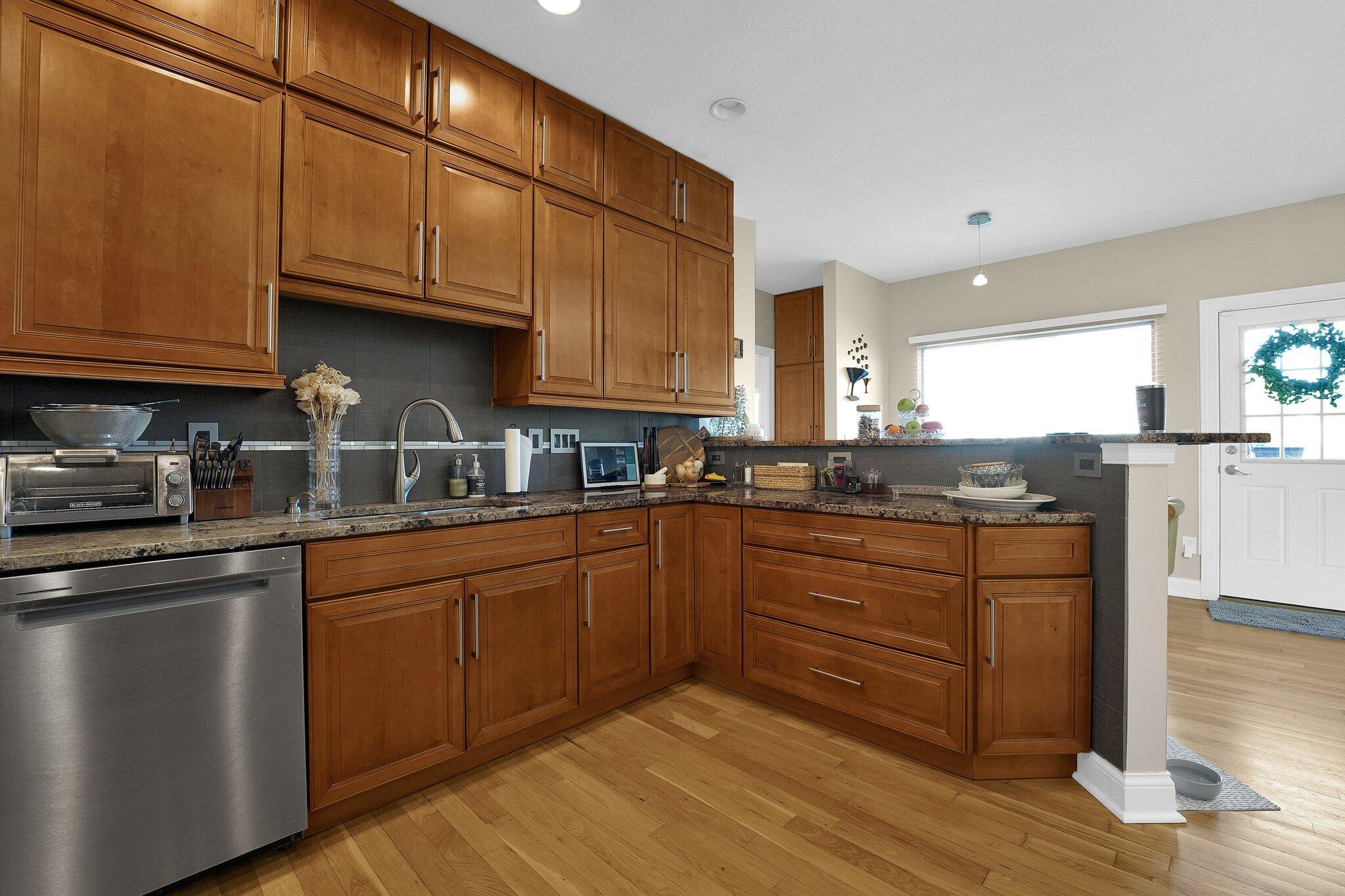 1714 Tuscarora Drive, Grove City, Ohio image 13