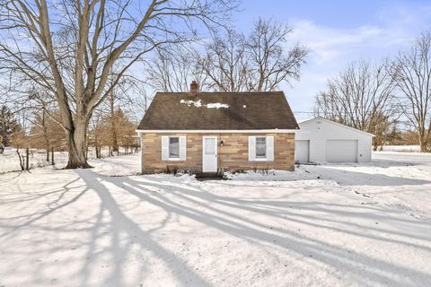 Photo of 4367 Langton Road, Hilliard, OH 43026 (MLS # 226003683)