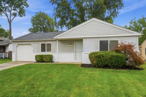 Photo of 3632 Beckley Street, Columbus, OH 43230 (MLS # 226030097)