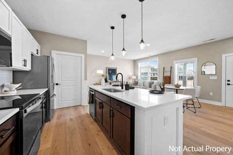 Tiny photo for 5604 Apothecary Way 4 #4, New Albany, OH 43054 (MLS # 225043284)