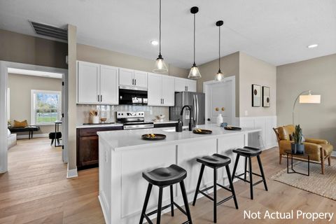 Tiny photo for 5604 Apothecary Way 4 #4, New Albany, OH 43054 (MLS # 225043284)