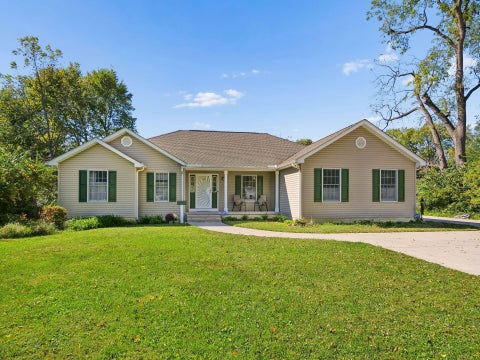 Photo of 353 Collingwood Avenue, Columbus, OH 43213 (MLS # 226037987)