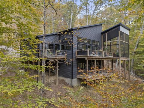 Tiny photo for 1633 Cardinal Hill Lane, Sugar Grove, OH 43155 (MLS # 226003230)