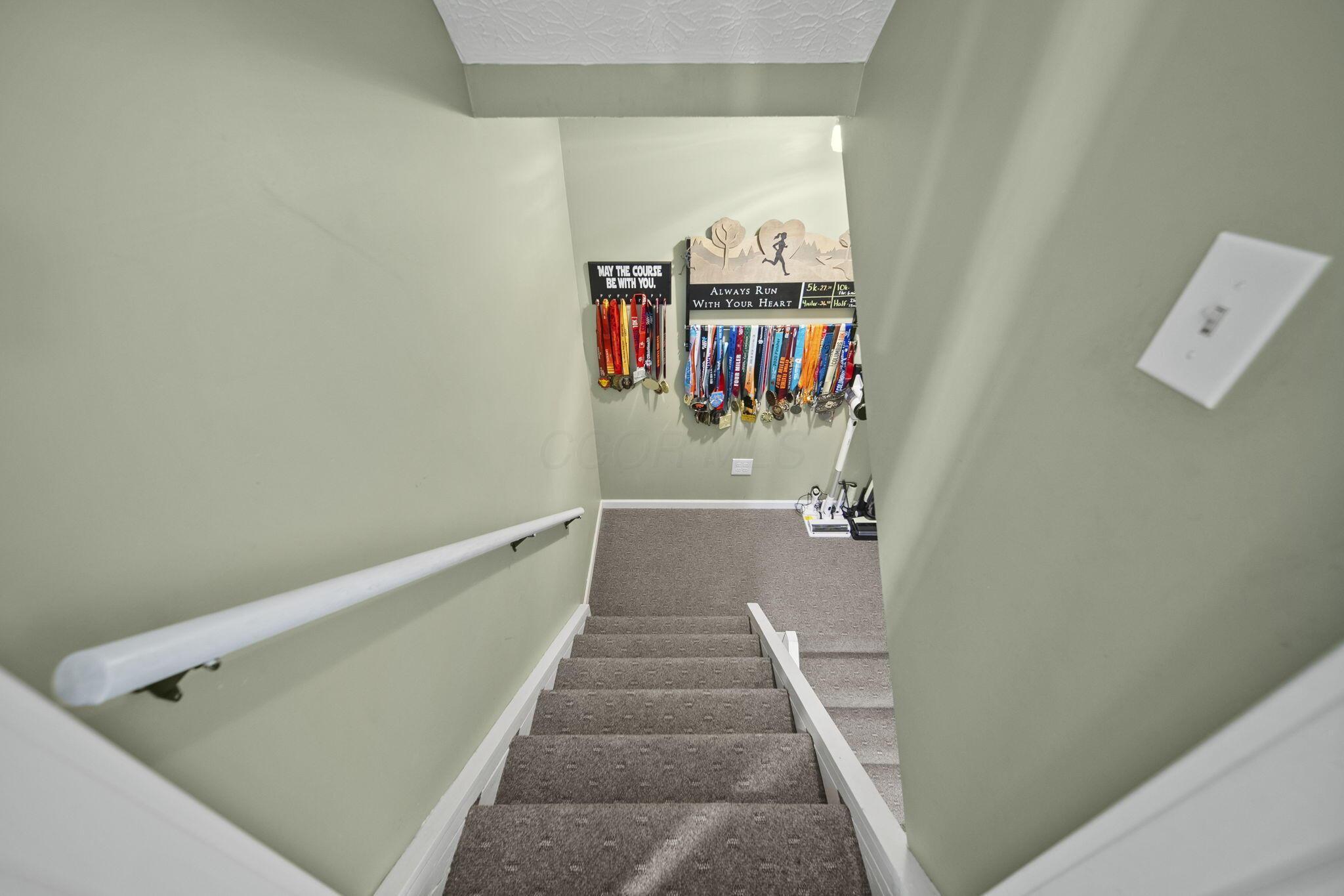 5369 Roscommon Road, Dublin, Ohio image 25