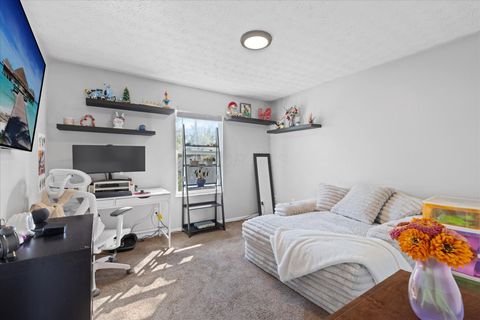 Tiny photo for 3665 2nd Avenue, Urban Crest, OH 43123 (MLS # 225037105)