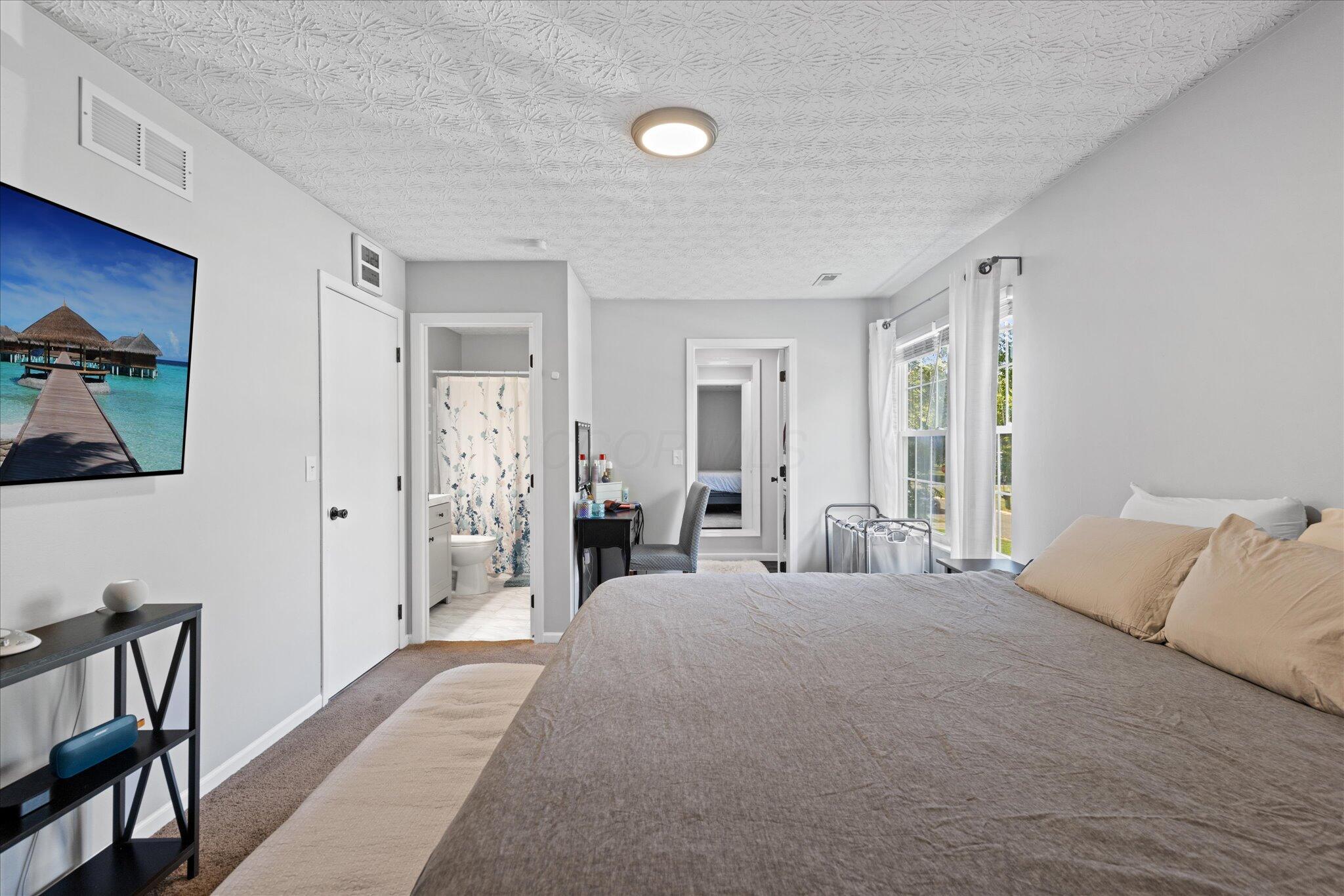 Urbancrest, Ohio 43123, United States, 3 Bedrooms Bedrooms, ,3 BathroomsBathrooms,Residential,Coming Soon,218982