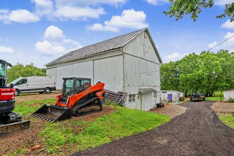 Tiny photo for 2444 Kings Corners Road E, Mansfield, OH 44904 (MLS # 226022935)